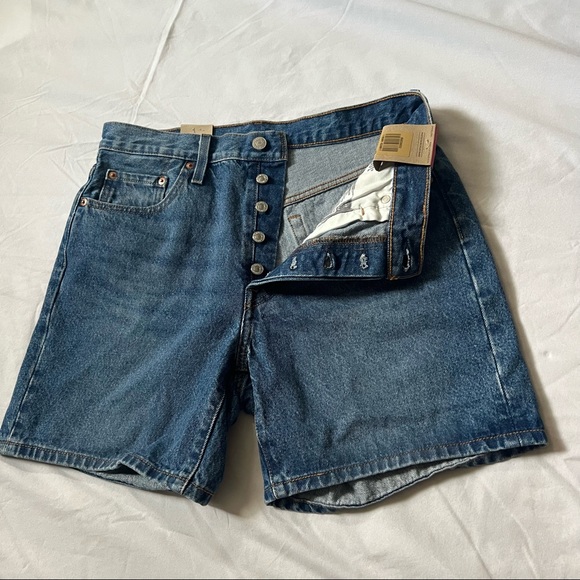 Levi’s midi 501 shorts - Picture 3 of 5
